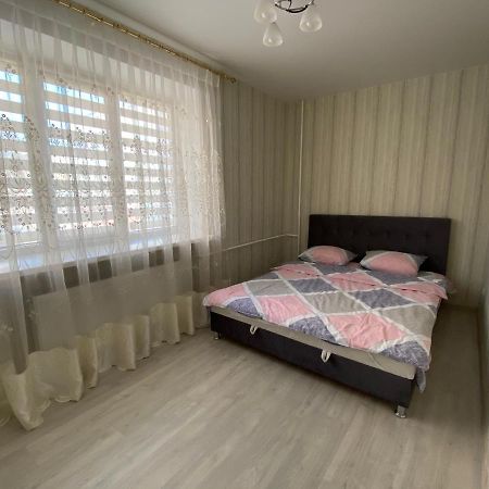 Уютная Квартира в центре Чернигов Экстерьер фото